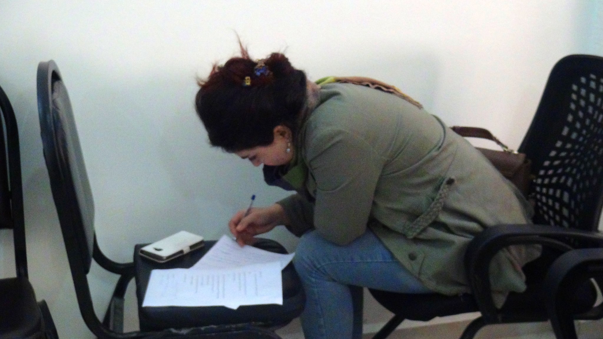 The commission of municipalities and environment provides a job opportunity through recruitment competition .