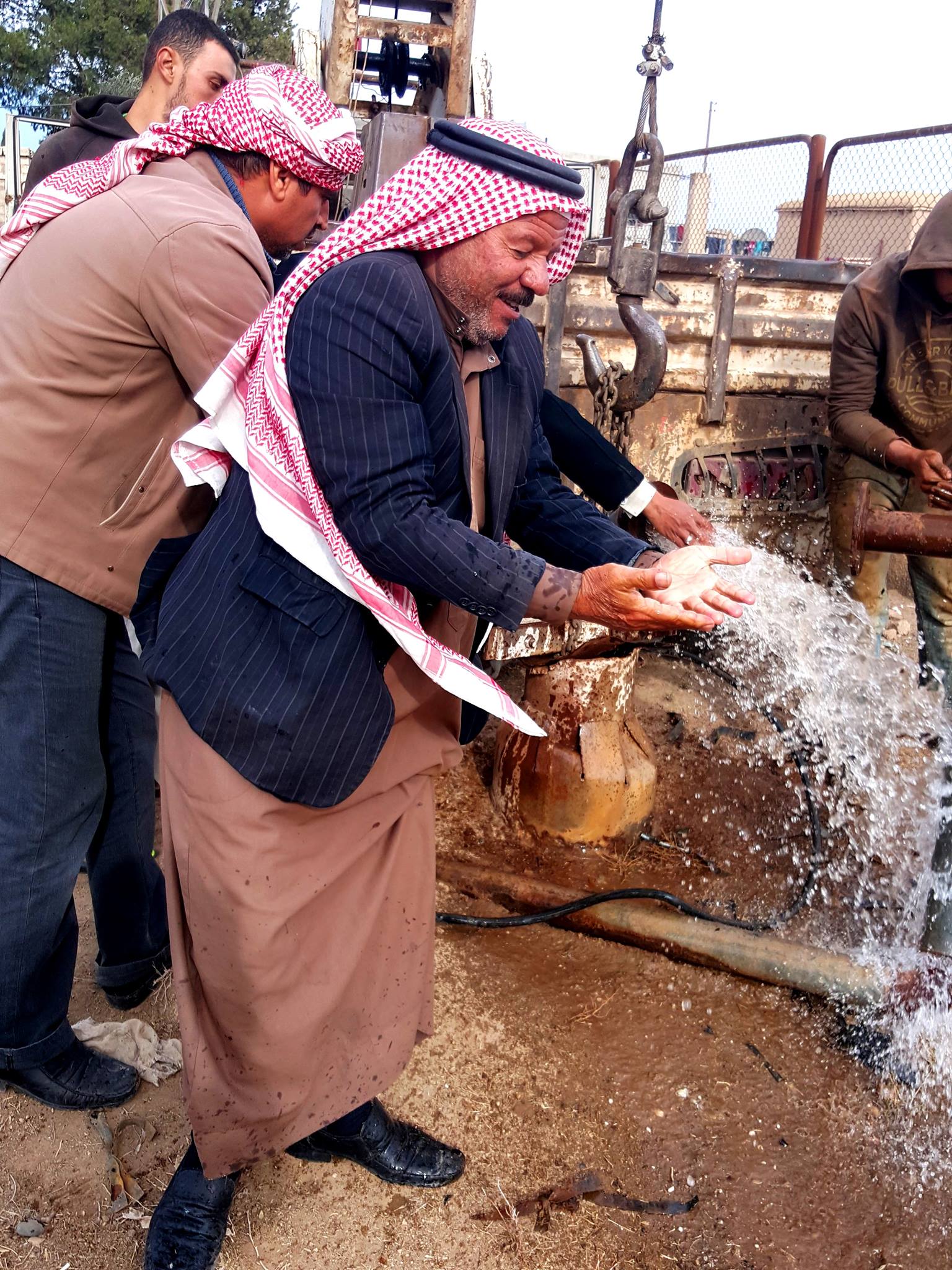 Water department in Tel Kocher Municipality reaches water to 130 houses in Hamo Kar